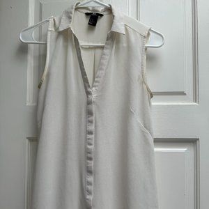 White Sleeveless Buttoned Down Blouse